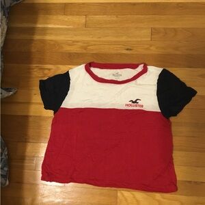 Hollister Women’s Red and Black Colorblock T-Shirt